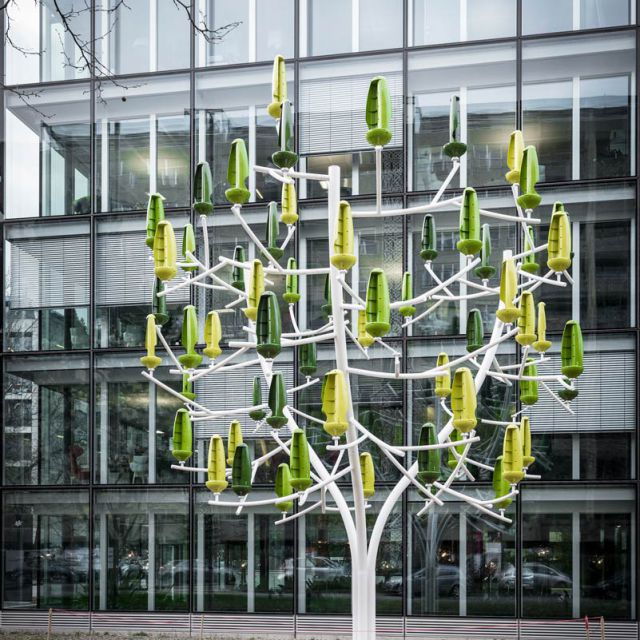 Claudio Colucci design 003