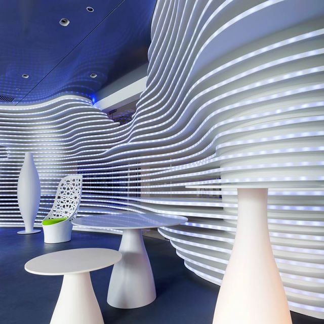 Claudio Colucci design 005