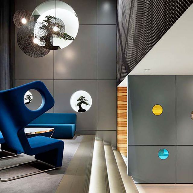 Claudio Colucci design 007