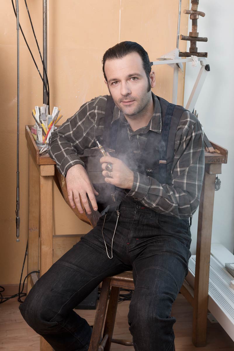 Portrait de l'artisant Atelier émail